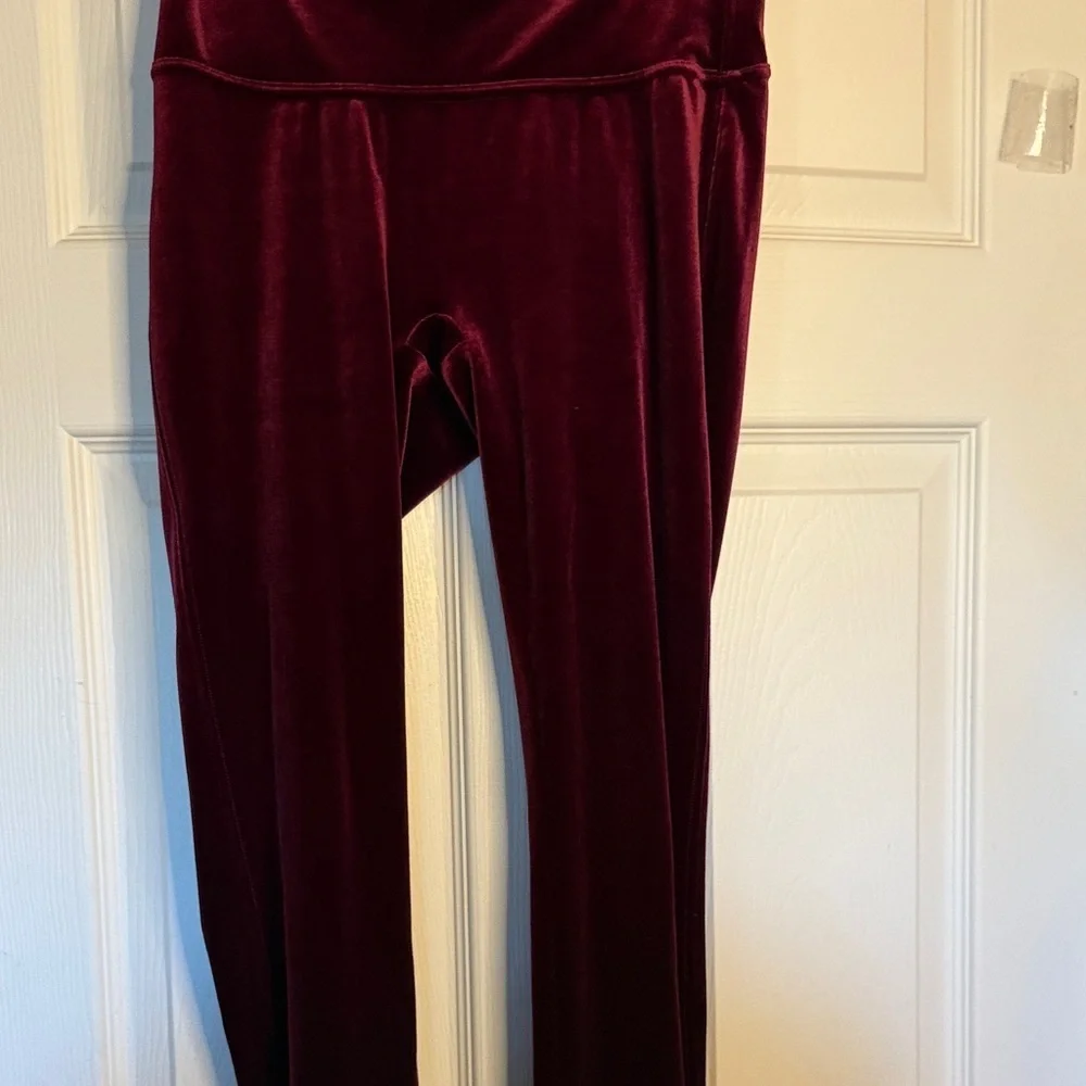 SPANX High Waisted Deep BurgundyVelvet Leggings Size L